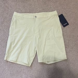 Lululemon NWT Mens commission short classic 9"